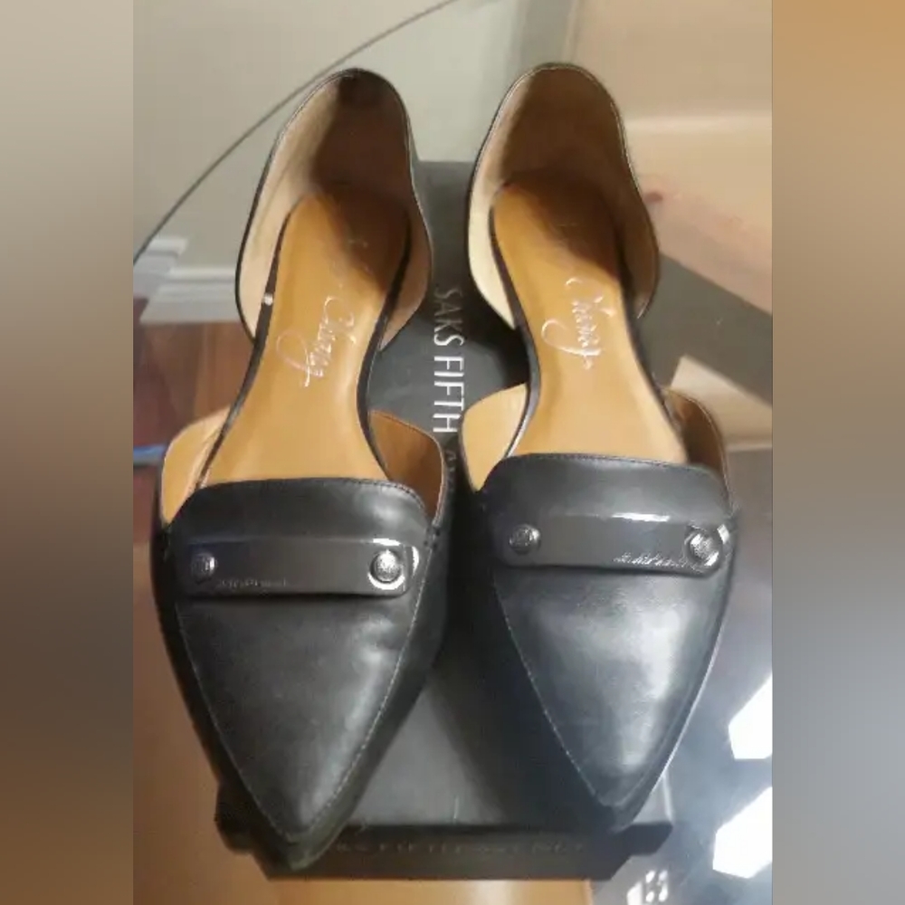 Arturo Chiang black flat slipon